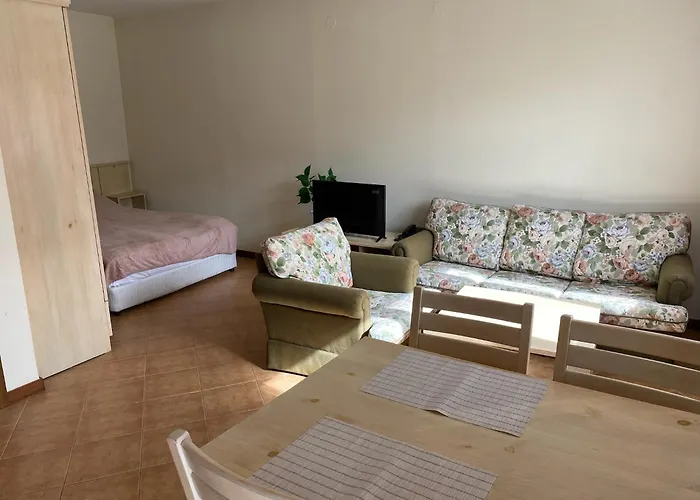 Pirin Golf Private * Razlık